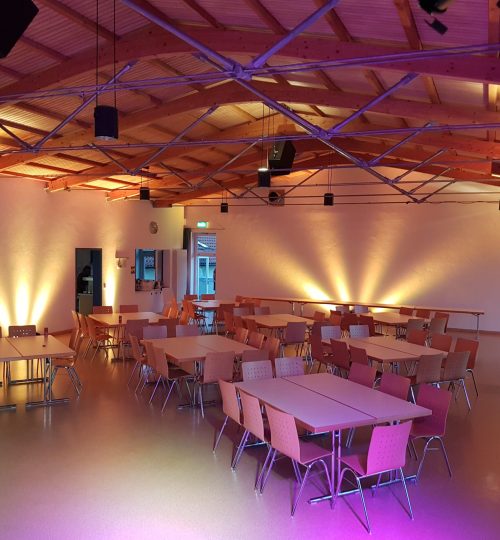 Dezente Beleuchtung im Bürgersaal Anselfingen